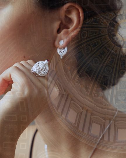 San Pietro Silver indossato con sovrapposizione